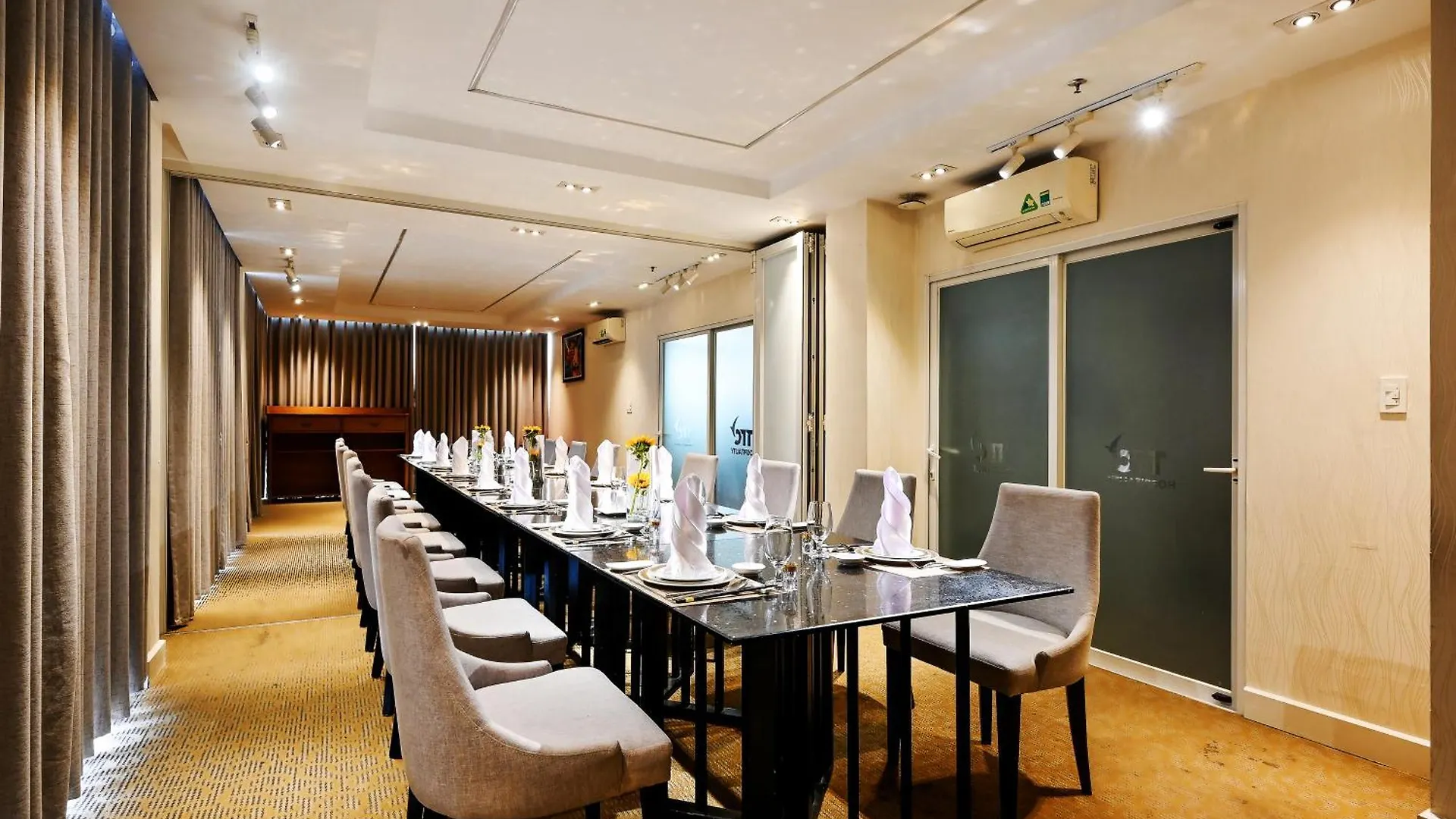 Ttc Hotel Deluxe Airport 3*, Ho Chi Minh City